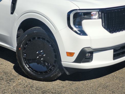 New 2025 Ford Maverick Lobo image 6