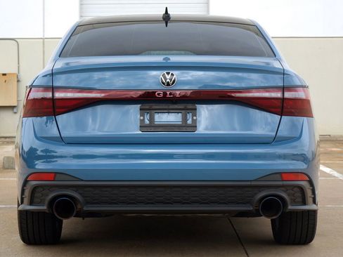 Used 2025 Volkswagen Jetta GLI Autobahn FWD image 15