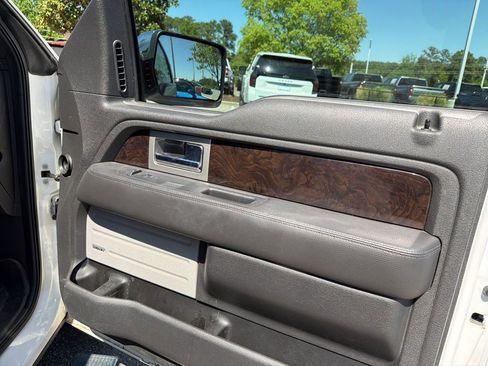 Used 2014 Ford F150 Platinum image 32