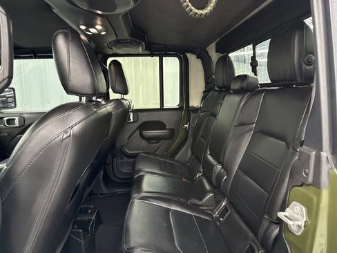 Used 2021 Jeep Gladiator Mojave AWD/4WD image 9