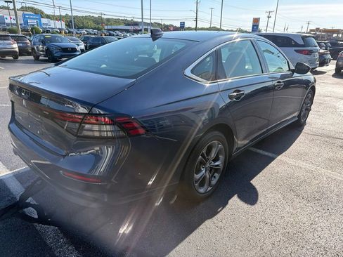 Used 2023 Honda Accord EX image 4