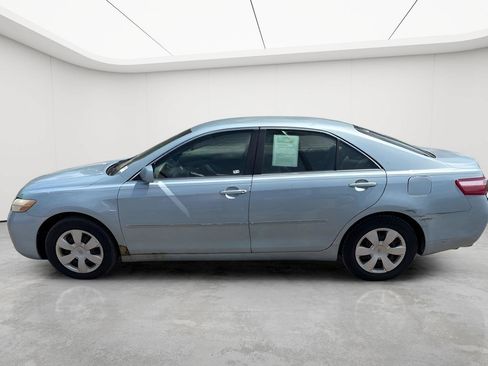 Used 2007 Toyota Camry LE FWD image 15