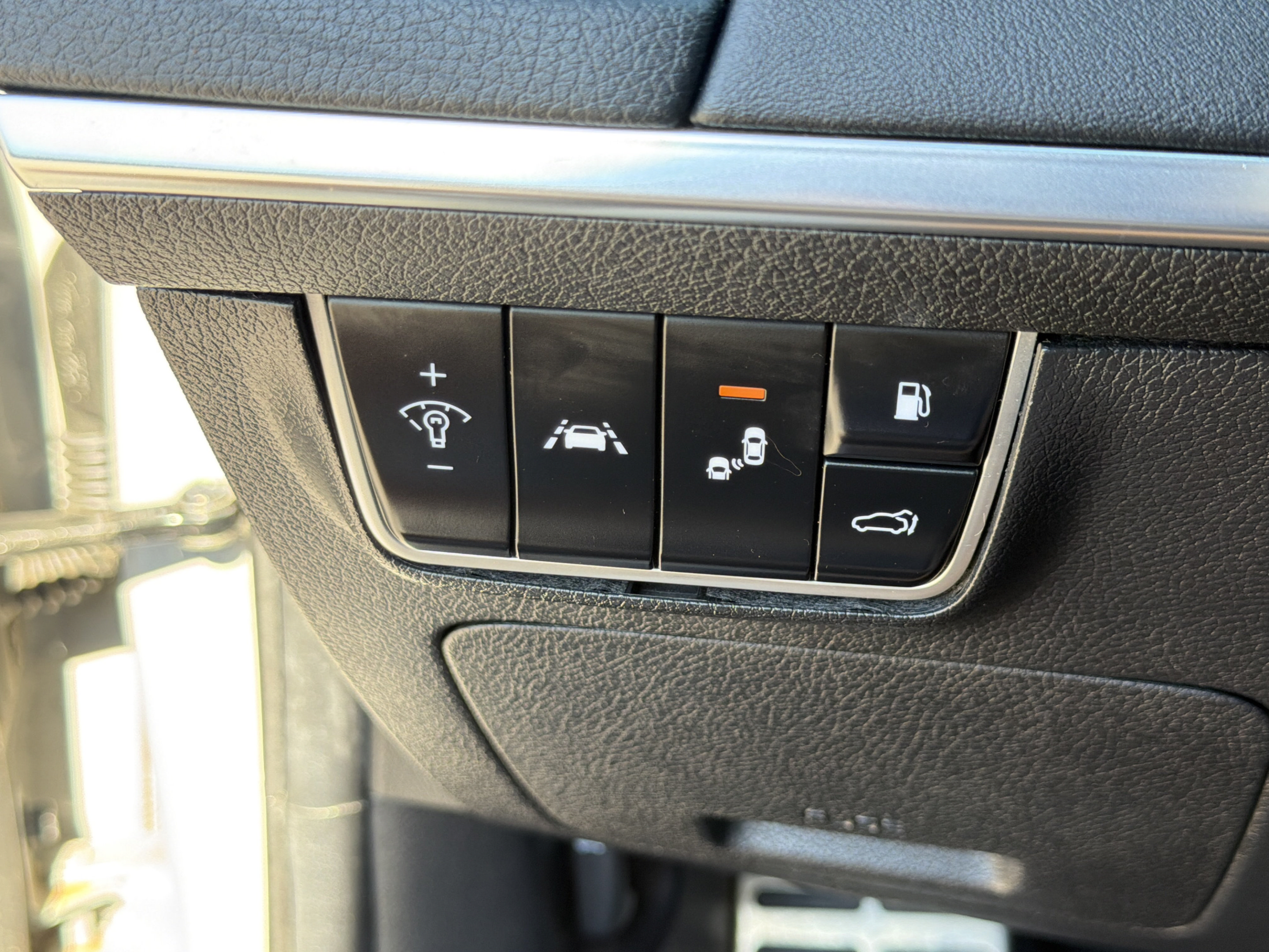 Used 2020 Kia Stinger GT2 AWD/4WD image 14