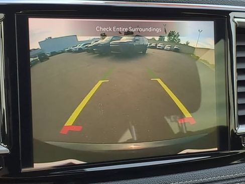 Used 2024 Chrysler Pacifica Limited FWD image 27