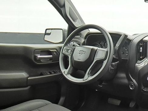 Used 2026 Chevrolet Silverado 1500 Custom Trail Boss AWD/4WD image 25