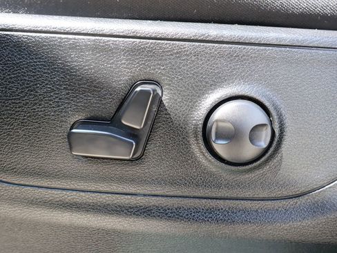 Used 2022 RAM 1500 Big Horn AWD/4WD image 12