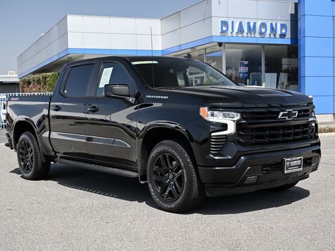Used 2022 Chevrolet Silverado 1500 RST AWD/4WD image 1