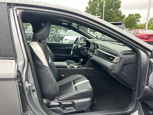 Used 2025 Toyota Camry SE FWD image 18