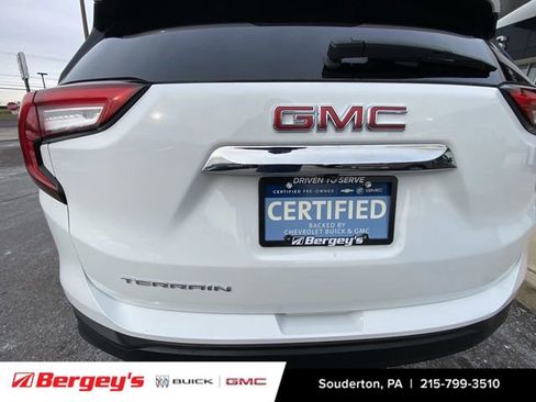 Certified 2022 GMC Terrain SLE w/ Driver Convenience Package image 36