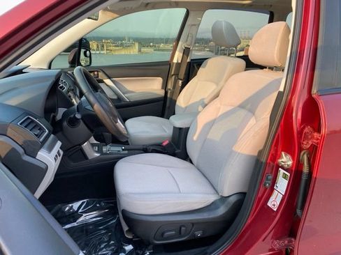 Used 2018 Subaru Forester 2.5i Premium AWD/4WD image 18