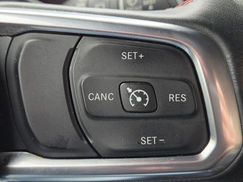 Used 2018 Jeep Wrangler Unlimited Rubicon AWD/4WD image 26