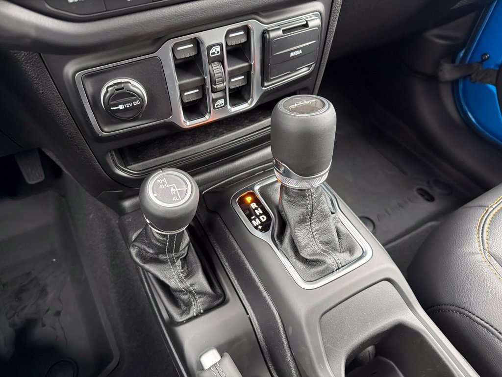 New 2026 Jeep Gladiator Sport AWD/4WD image 12