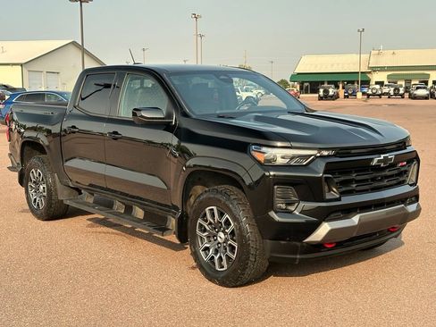 Used 2023 Chevrolet Colorado Z71 w/ Z71 Convenience Package 2 AWD/4WD image 7