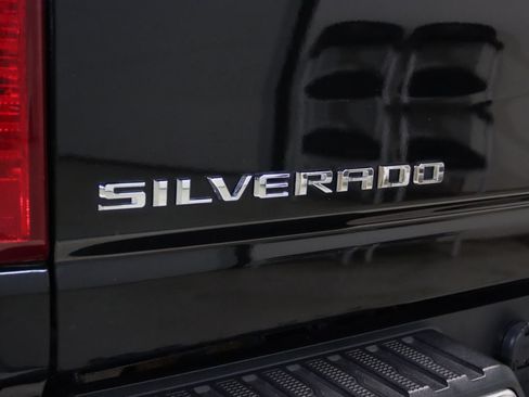 Used 2022 Chevrolet Silverado 2500 LT w/ Convenience Package AWD/4WD image 14