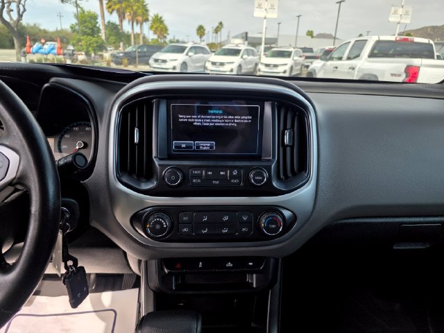 Used 2017 Chevrolet Colorado LT AWD/4WD image 32