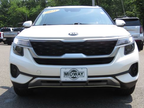 Used 2021 Kia Seltos S AWD/4WD image 2