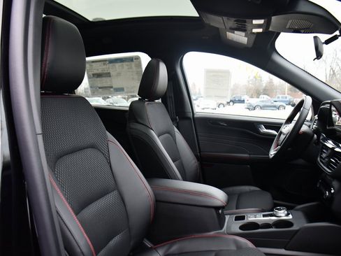 New 2026 Ford Escape ST-Line w/ Tech Pack #1 image 16