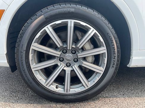 Used 2018 Audi Q7 3.0T Premium Plus AWD/4WD image 10