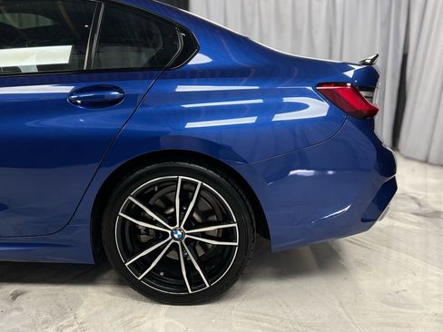 Used 2019 BMW 330i xDrive Sedan w/ M Sport Package image 11