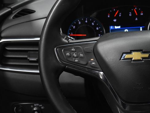 Used 2024 Chevrolet Equinox LT w/ LPO, Floor Liner Package FWD image 10