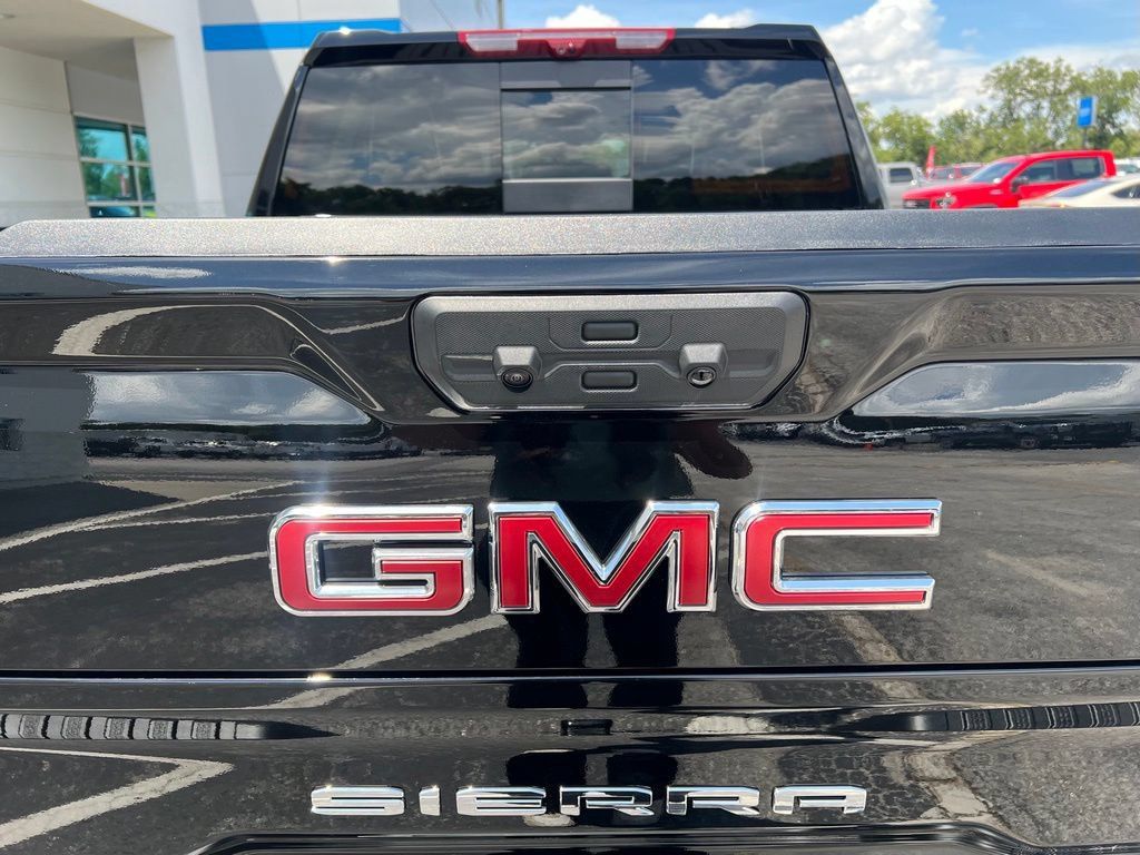 New 2026 GMC Sierra 1500 AT4X AWD/4WD image 8