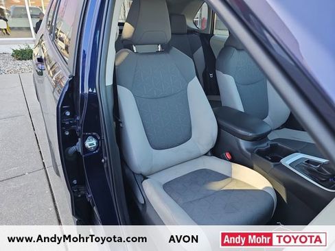 Used 2023 Toyota RAV4 XLE image 32