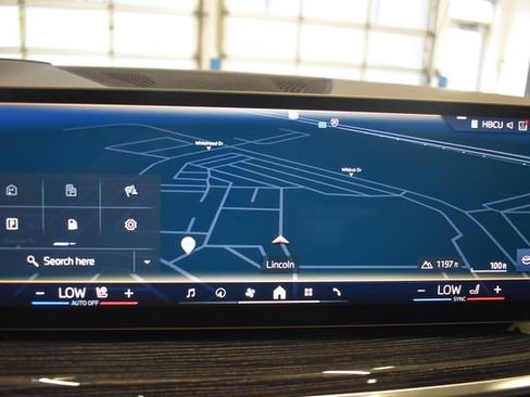Used 2026 BMW X7 xDrive40i w/ M Sport Package AWD/4WD image 8