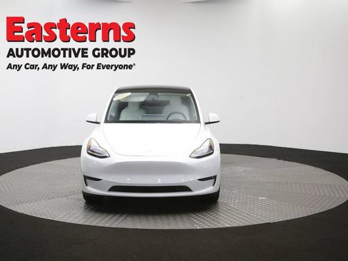 Used 2022 Tesla Model Y Long Range AWD/4WD image 48
