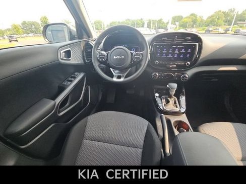 Used 2024 Kia Soul S FWD image 30