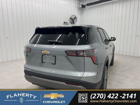 New 2026 Chevrolet Equinox LT image 3