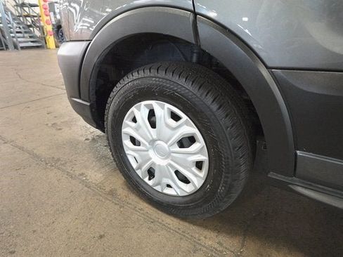 Used 2024 Ford E-Transit 148 Medium Roof image 23