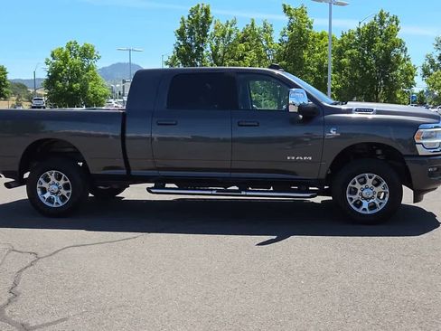Used 2024 RAM 2500 Laramie w/ Safety Group AWD/4WD image 9