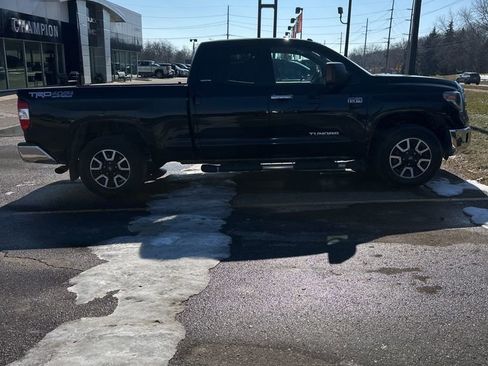 Used 2018 Toyota Tundra Limited image 2
