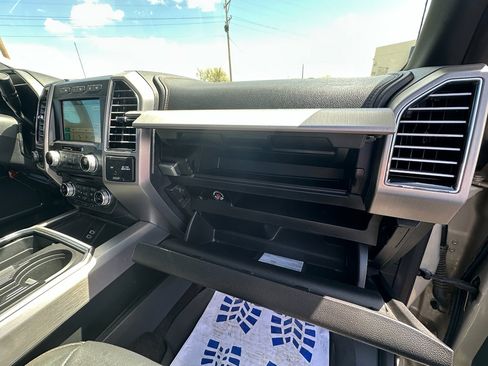 Used 2018 Ford F350 Platinum w/ Platinum Ultimate Package AWD/4WD image 26