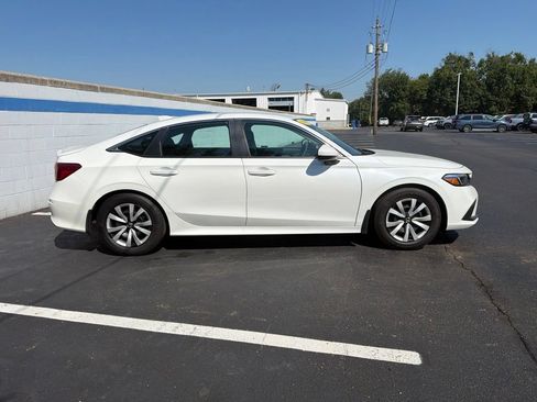 Used 2023 Honda Civic LX image 6
