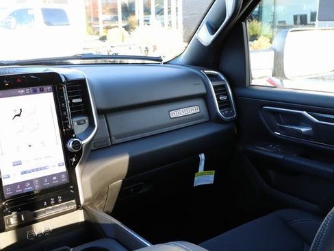 New 2026 RAM 1500 4x4 Crew Cab image 24