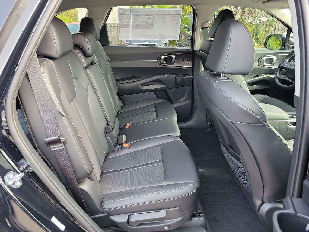 New 2026 Kia Sorento S FWD image 12