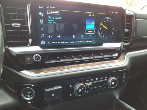 Used 2022 Chevrolet Silverado 1500 RST w/ Redline Edition image 15