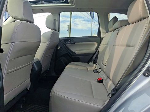 Used 2016 Subaru Forester 2.5i Limited image 10