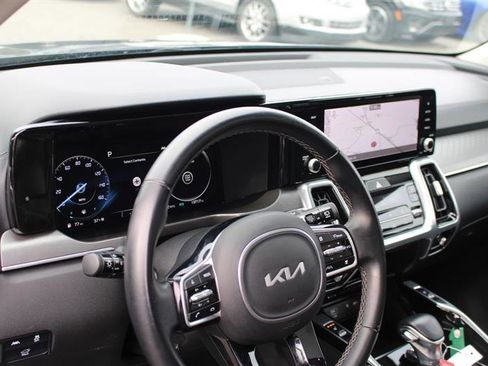 Used 2023 Kia Sorento SX image 18