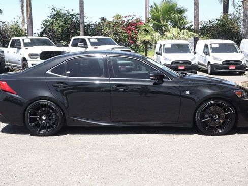 Used 2019 Lexus IS 300 F Sport w/ F Sport Package RWD image 10