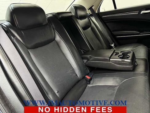 Used 2019 Chrysler 300 Limited w/ Safetytec Plus Group image 19