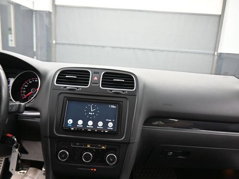 Used 2013 Volkswagen Golf 4-Door FWD image 46