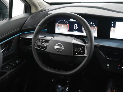 Used 2025 Nissan Murano SL AWD/4WD image 14