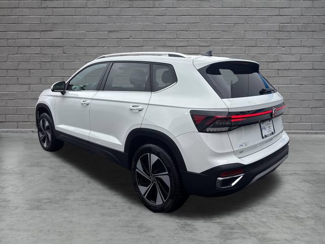 Used 2026 Volkswagen Taos SE AWD/4WD image 5