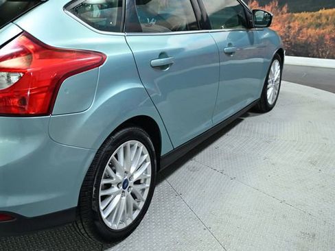 Used 2012 Ford Focus SEL image 8