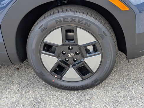 New 2027 Hyundai Santa Fe SEL FWD image 10