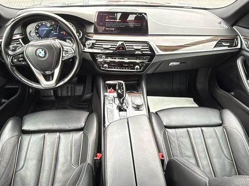 Used 2018 BMW 530e xDrive image 29