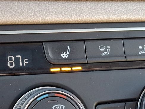 Used 2019 Volkswagen Atlas SE w/ Panoramic Sunroof Package image 24