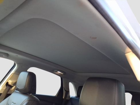 Used 2017 Cadillac XT5 Luxury w/ Driver Awareness Package image 13